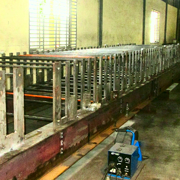 Xưởng Máy Cán Tôn 17
