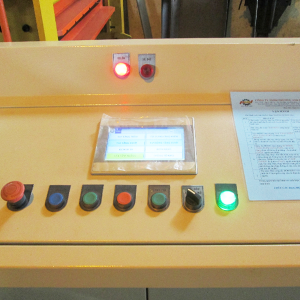 Xưởng Máy Cán Tôn 28