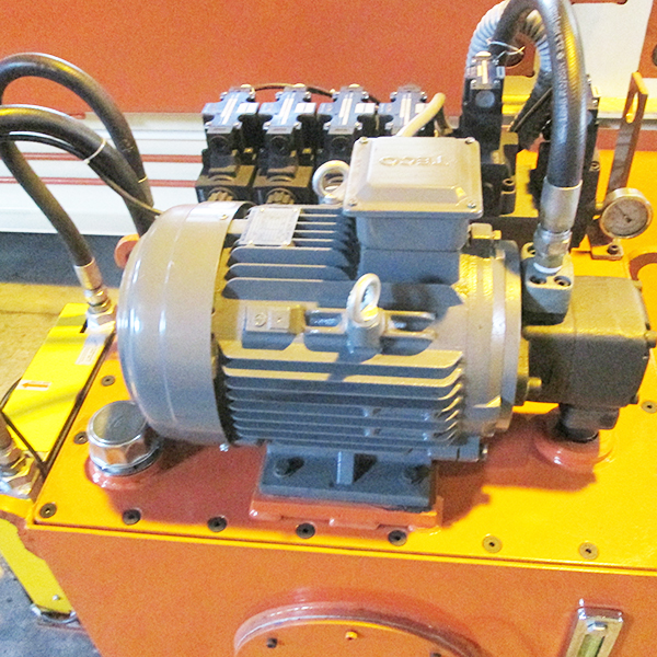 Xưởng Máy Cán Tôn 29