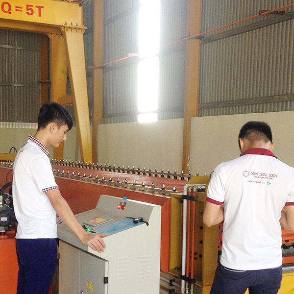 Xưởng Máy Cán Tôn 33